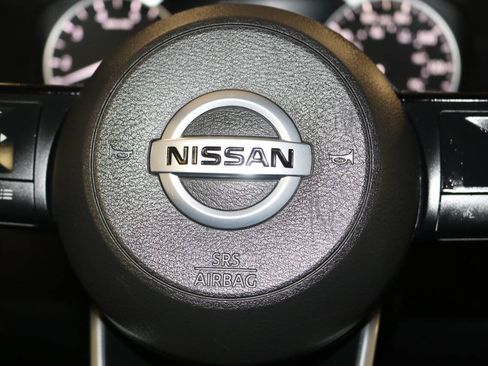Used 2021 Nissan Rogue S FWD image 60
