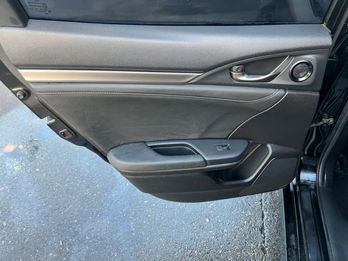 Used 2017 Honda Civic EX-L image 29