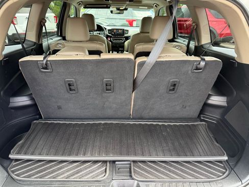 Used 2020 Honda Pilot Touring image 22