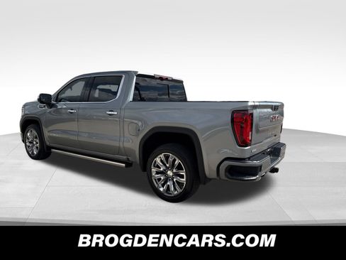 Used 2023 GMC Sierra 1500 Denali w/ Denali Reserve Package AWD/4WD image 5