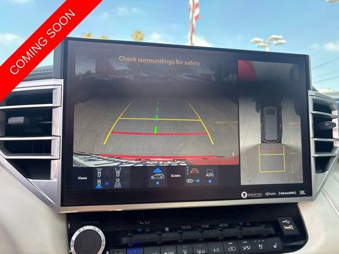 Used 2024 Toyota Sequoia Capstone AWD/4WD image 31