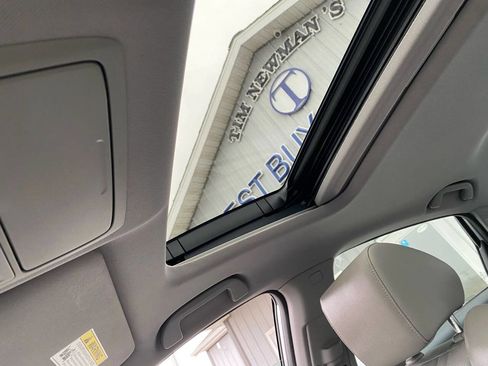 Used 2018 Honda Accord EX-L image 24