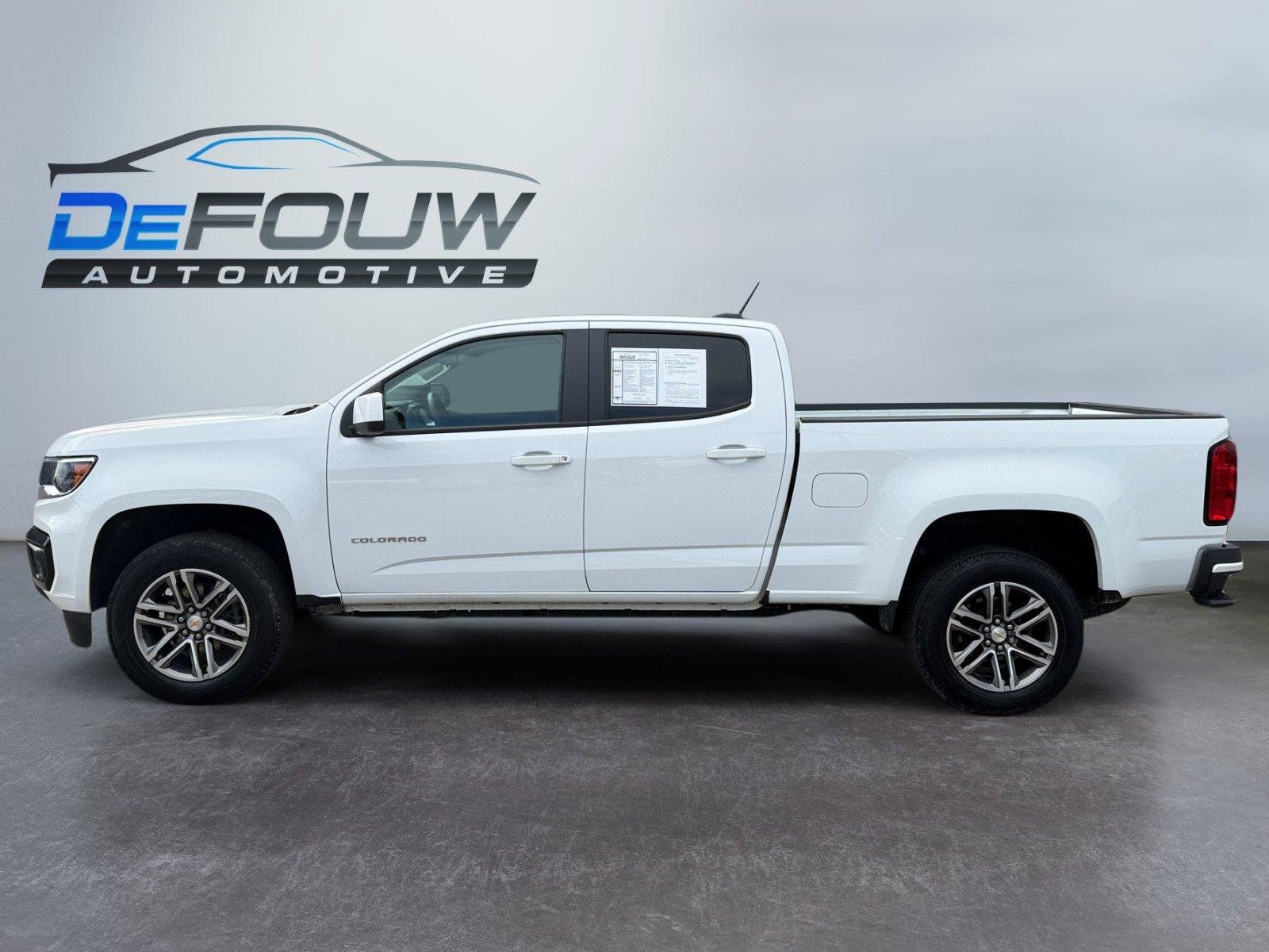 Used 2022 Chevrolet Colorado W/T w/ Custom Special Edition RWD image 6
