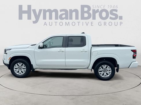 Certified 2024 Nissan Frontier SV w/ SV Convenience Package AWD/4WD image 7
