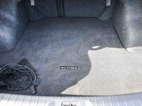 Used 2020 Nissan Altima 2.5 SR w/ Premium Package image 29