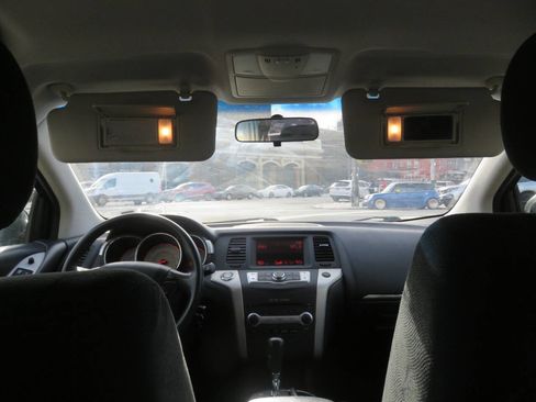 Used 2009 Nissan Murano S image 13