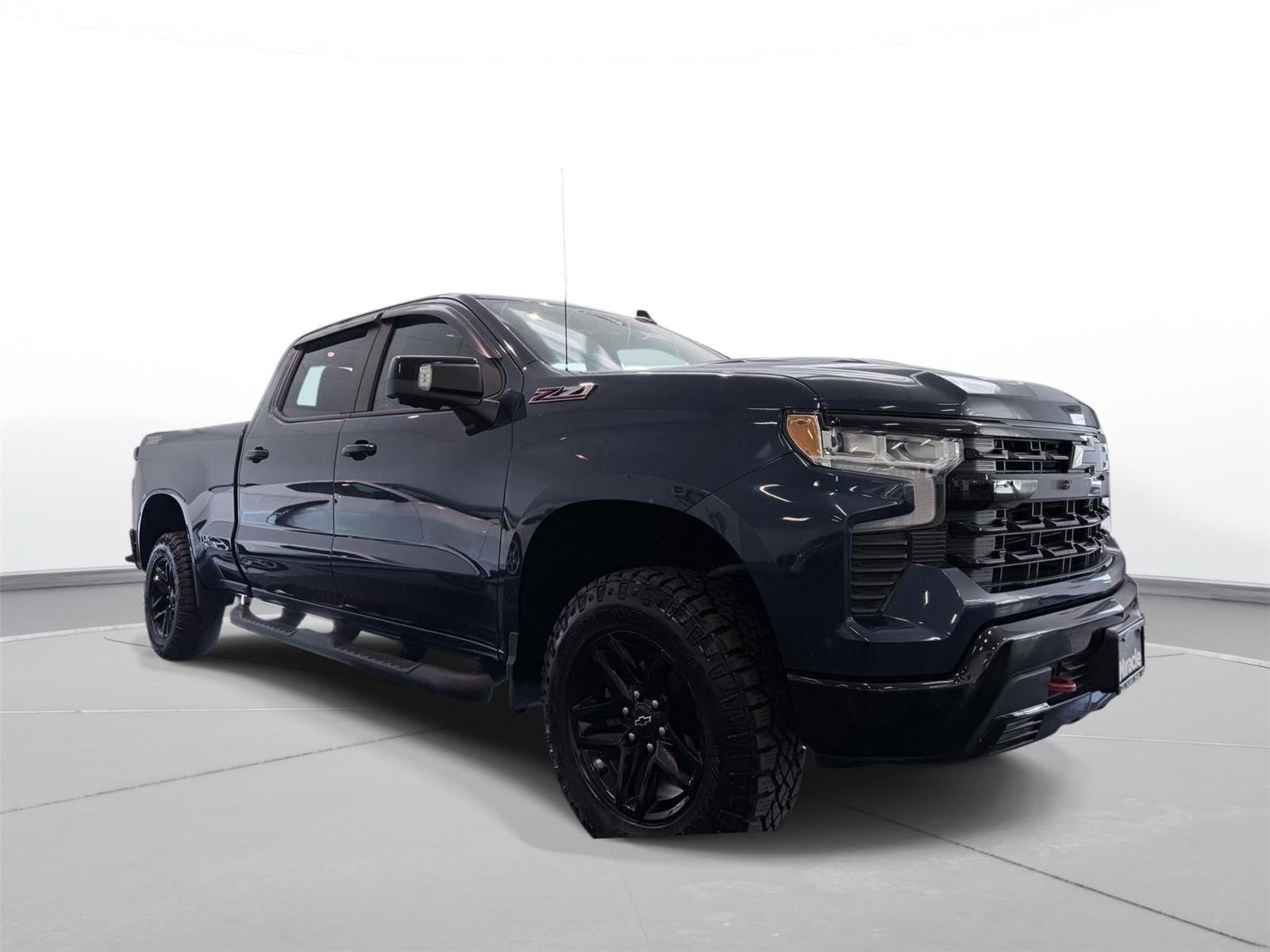 Used 2022 Chevrolet Silverado 1500 LT Trail Boss w/ LT Trail Boss Premium Package AWD/4WD image 10