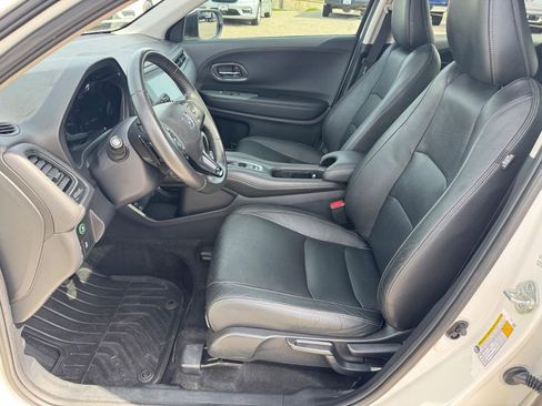 Used 2021 Honda HR-V EX-L image 8