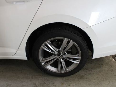 Used 2022 Volkswagen Jetta SE FWD image 29