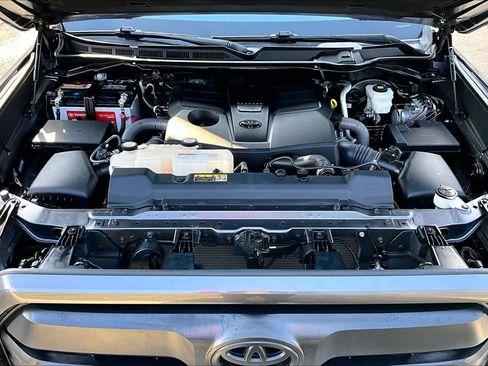 Used 2022 Toyota Tundra SR5 RWD image 32