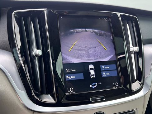 Used 2020 Volvo S60 T5 Momentum FWD image 53