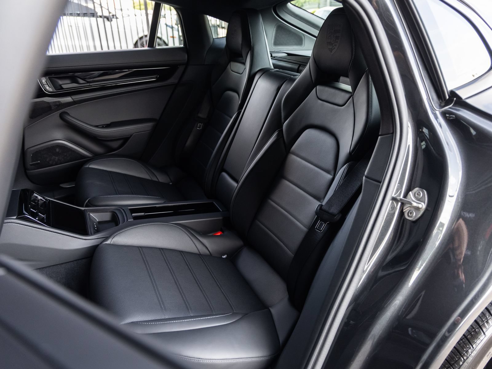 New 2026 Porsche Panamera 4 AWD/4WD image 40