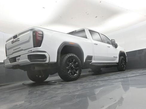 Used 2025 GMC Sierra 2500 AT4 AWD/4WD image 40