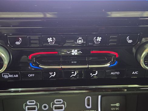 New 2025 Jeep Grand Cherokee L Summit image 26