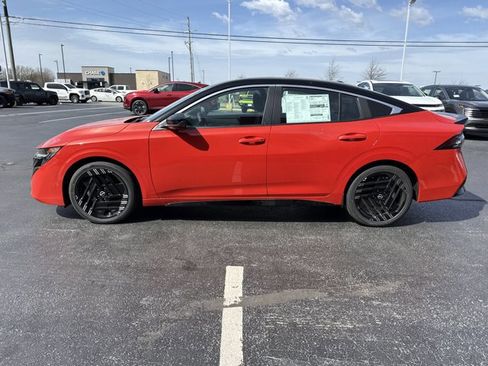 New 2026 Nissan Sentra SR w/ SR Premium Package FWD image 10