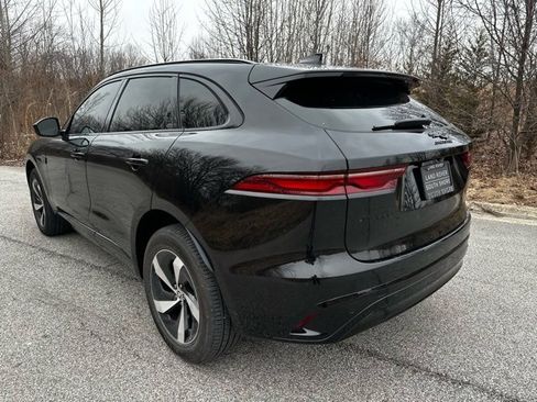 Used 2023 Jaguar F-PACE S image 7