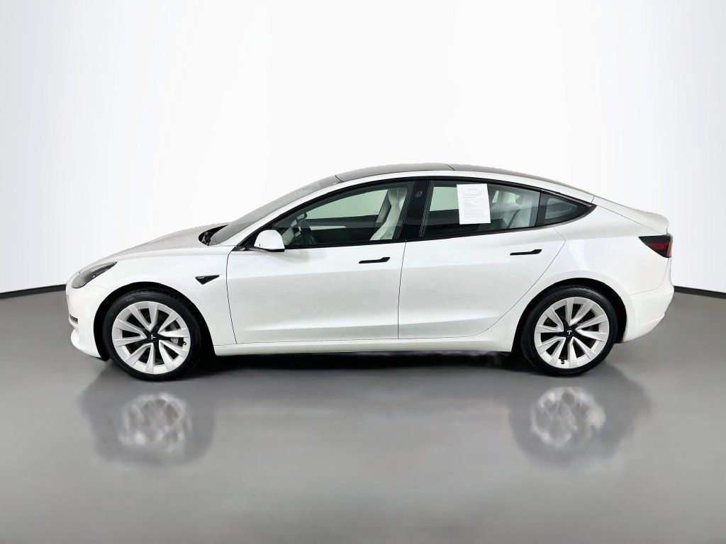 Used 2023 Tesla Model 3 Standard Range RWD image 5