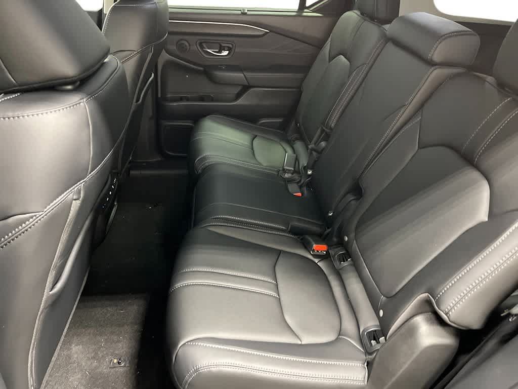 New 2026 Honda Pilot Touring image 23