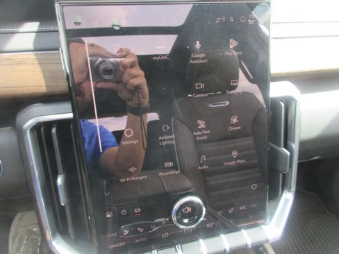 New 2027 GMC Acadia Denali Ultimate AWD/4WD image 18