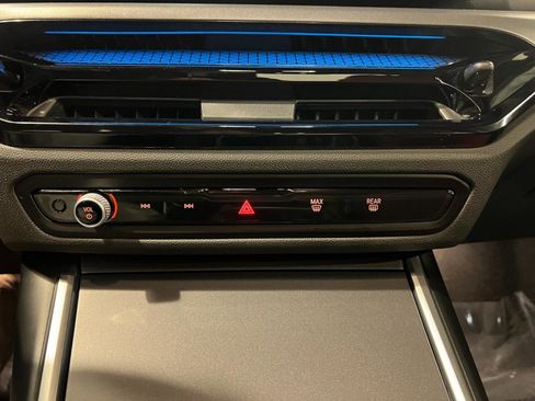 Used 2025 BMW 230i xDrive Coupe w/ Convenience Package image 19