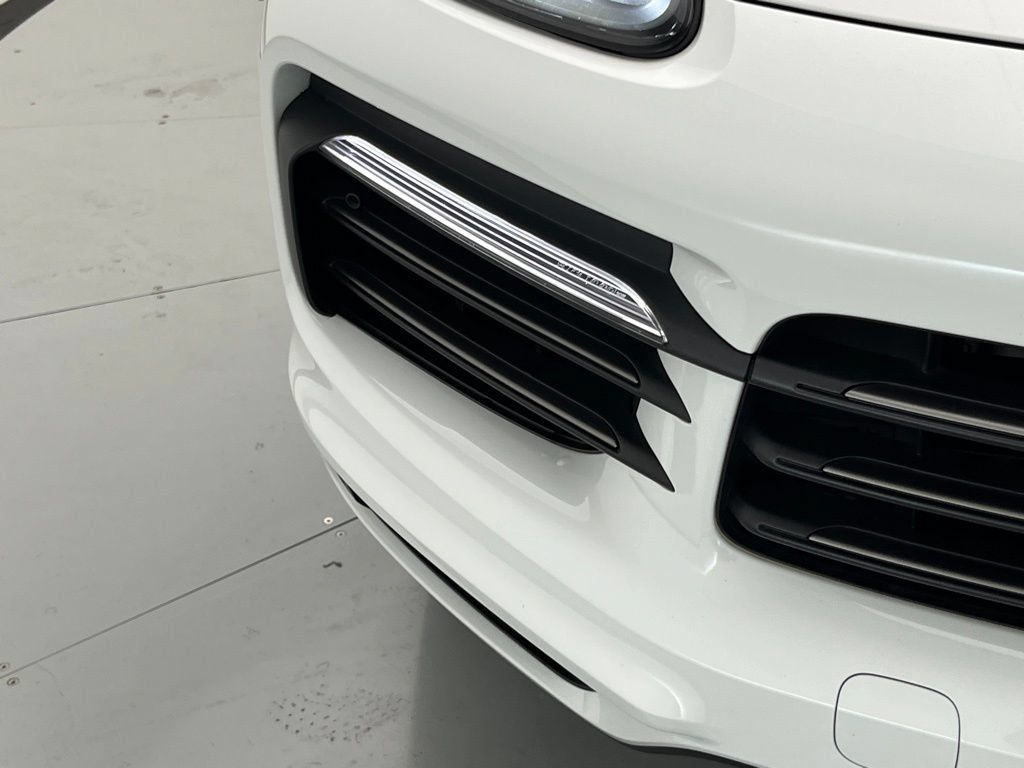 Certified 2023 Porsche Cayenne AWD/4WD image 48