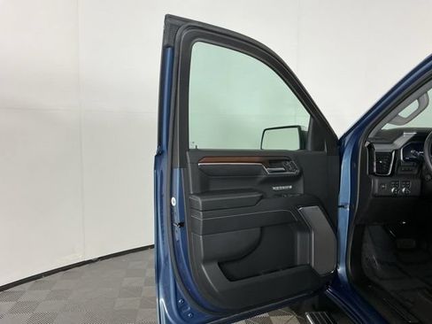 Used 2024 GMC Sierra 1500 Denali w/ Denali Reserve Package AWD/4WD image 15