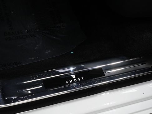 Used 2024 Rolls-Royce Ghost Extended Wheelbase image 24