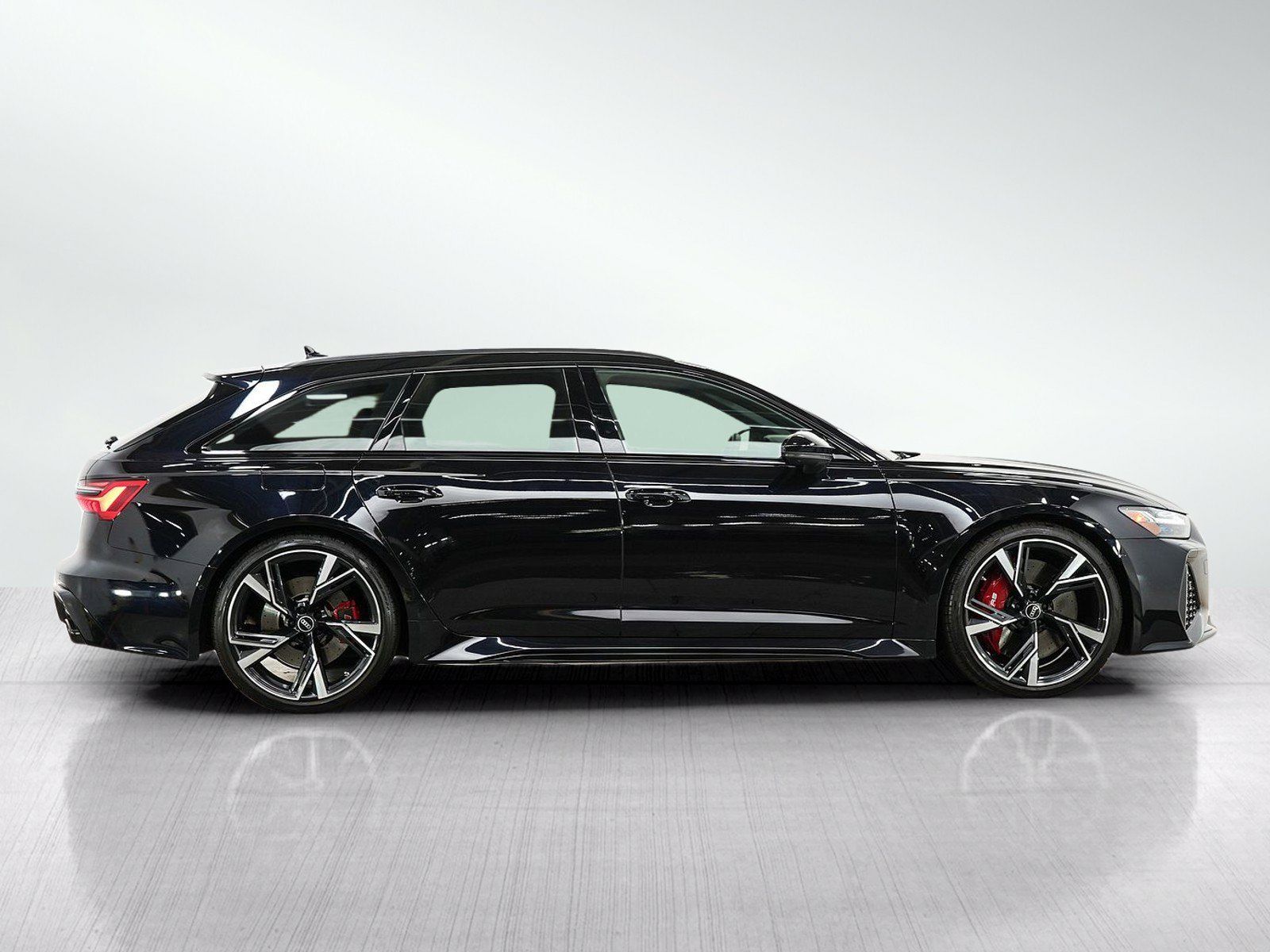 Used 2021 Audi RS 6 AWD/4WD image 7