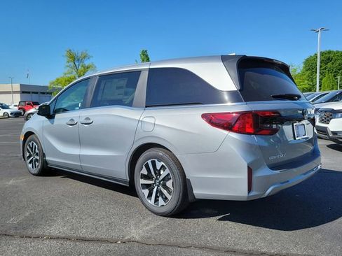 New 2026 Honda Odyssey EX-L image 6