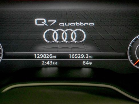 Used 2018 Audi Q7 3.0T Prestige w/ Prestige Package image 48