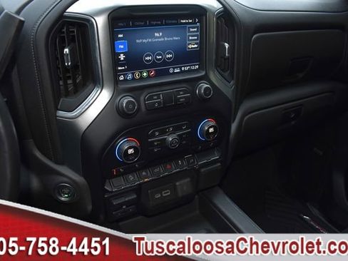 Used 2020 Chevrolet Silverado 1500 RST image 32