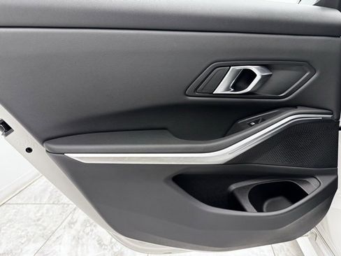 Used 2025 BMW 330i xDrive Sedan w/ Convenience Package image 37