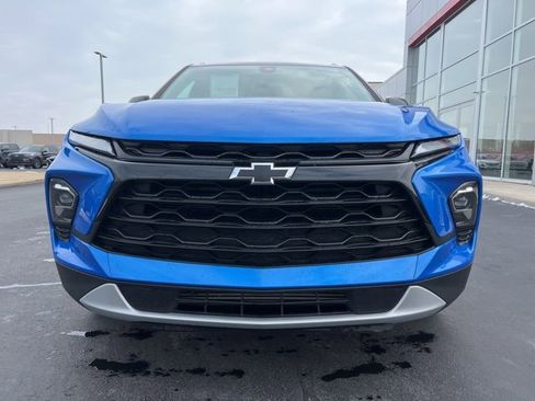 Used 2024 Chevrolet Blazer LT w/ Convenience Package image 2