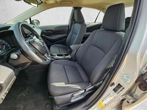 Used 2025 Toyota Corolla LE FWD image 15