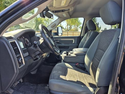 Used 2016 RAM 1500 Classic SLT image 22