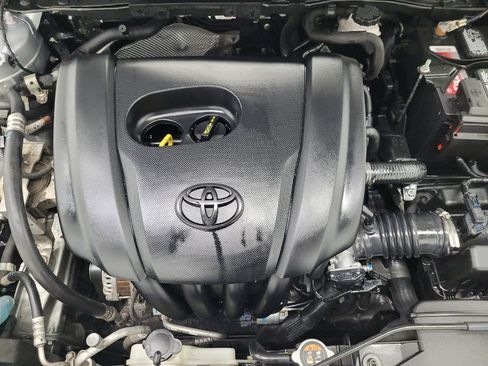 Used 2019 Toyota Yaris LE FWD image 30
