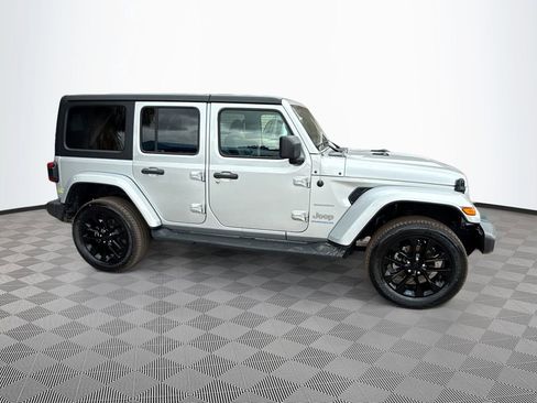 Used 2023 Jeep Wrangler Unlimited Sahara w/ Cold Weather Group image 5