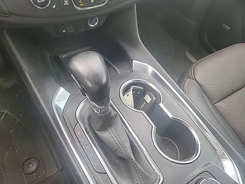 Used 2022 Chevrolet Traverse High Country image 21