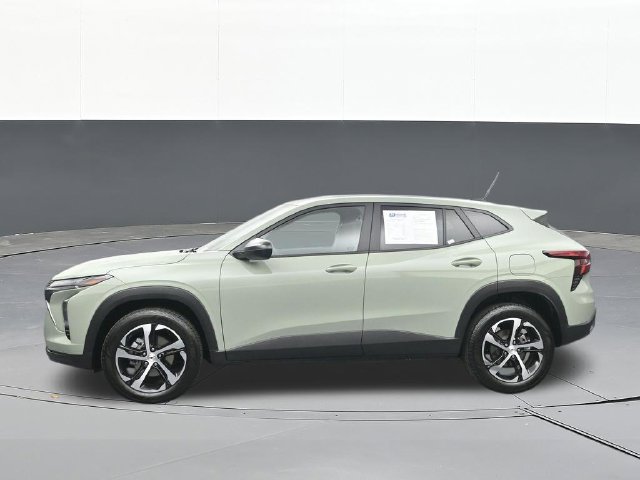 Used 2024 Chevrolet Trax RS FWD image 8