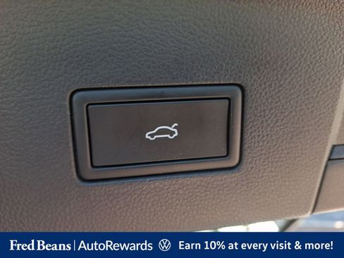 Certified 2025 Volkswagen Atlas SE AWD/4WD image 35