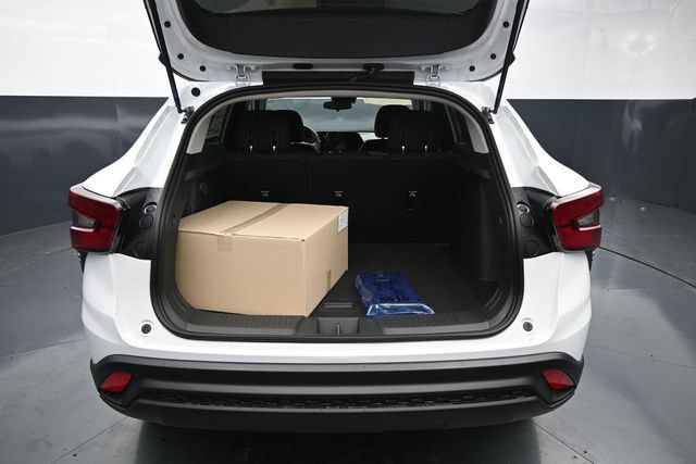 New 2026 Chevrolet Trax LS FWD image 12