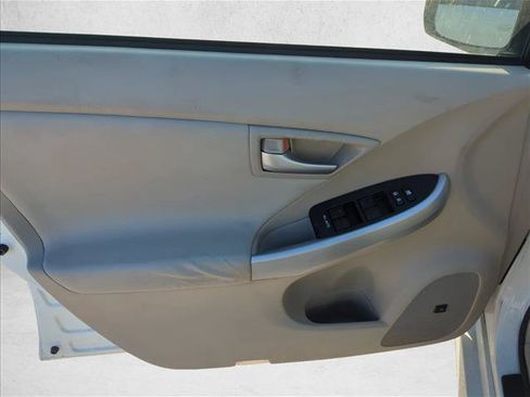 Used 2014 Toyota Prius Four FWD image 8