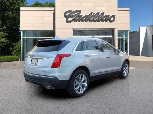 Used 2017 Cadillac XT5 Luxury w/ Driver Awareness Package image 5