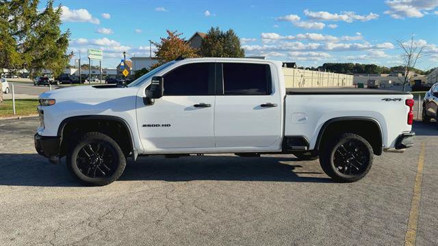 Used 2025 Chevrolet Silverado 2500 Custom AWD/4WD image 9