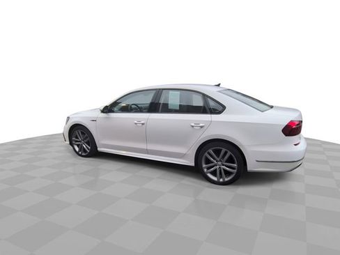 Used 2018 Volkswagen Passat 2.0T S image 6