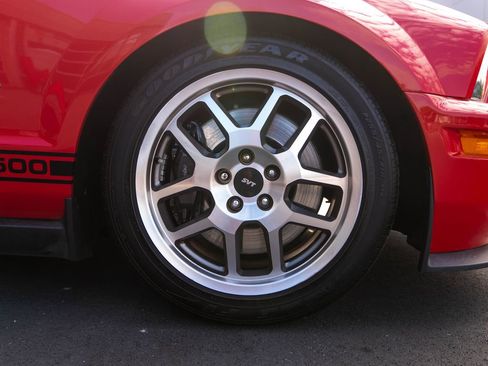 Used 2008 Ford Mustang Shelby GT500 RWD image 11