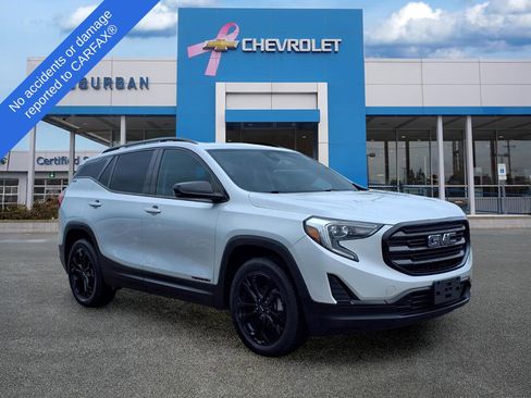 Used 2020 GMC Terrain SLE w/ Driver Convenience Package AWD/4WD image 3