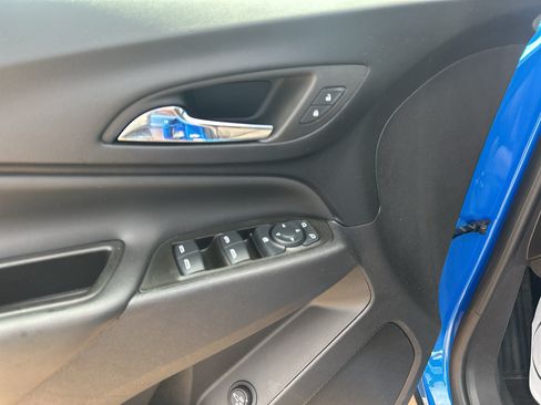 Used 2024 Chevrolet Equinox LT FWD image 19
