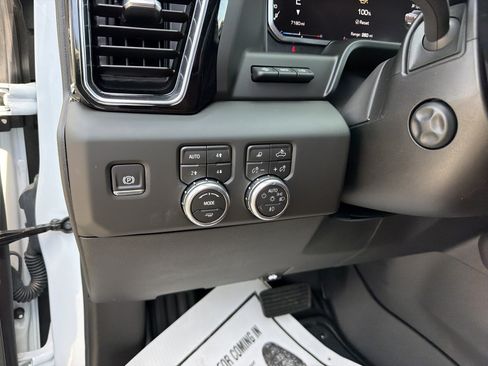 Used 2026 GMC Sierra 1500 Denali Ultimate AWD/4WD image 19