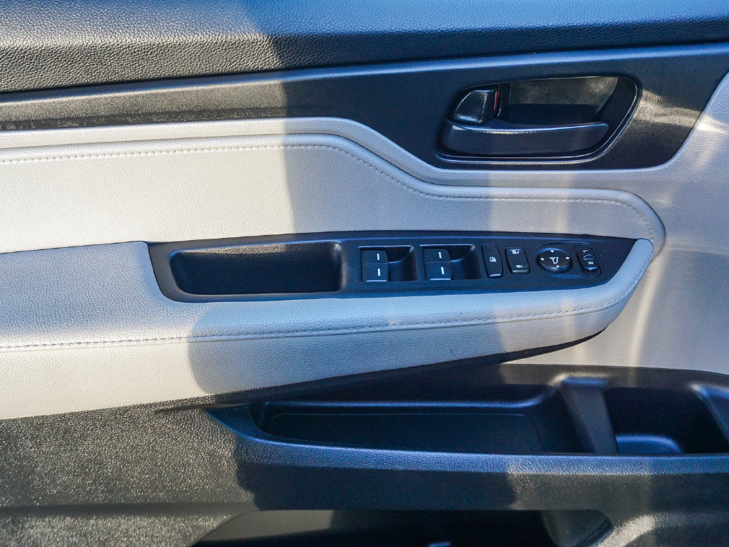 Used 2022 Honda Odyssey EX image 19